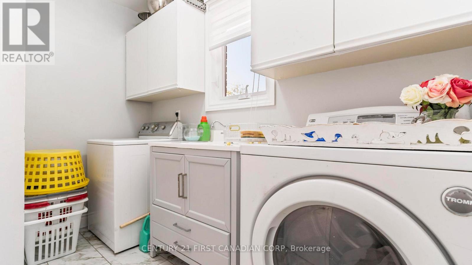 35 Hummingbird Crescent, London South, Ontario  N6J 4M3 - Photo 22 - X12513154