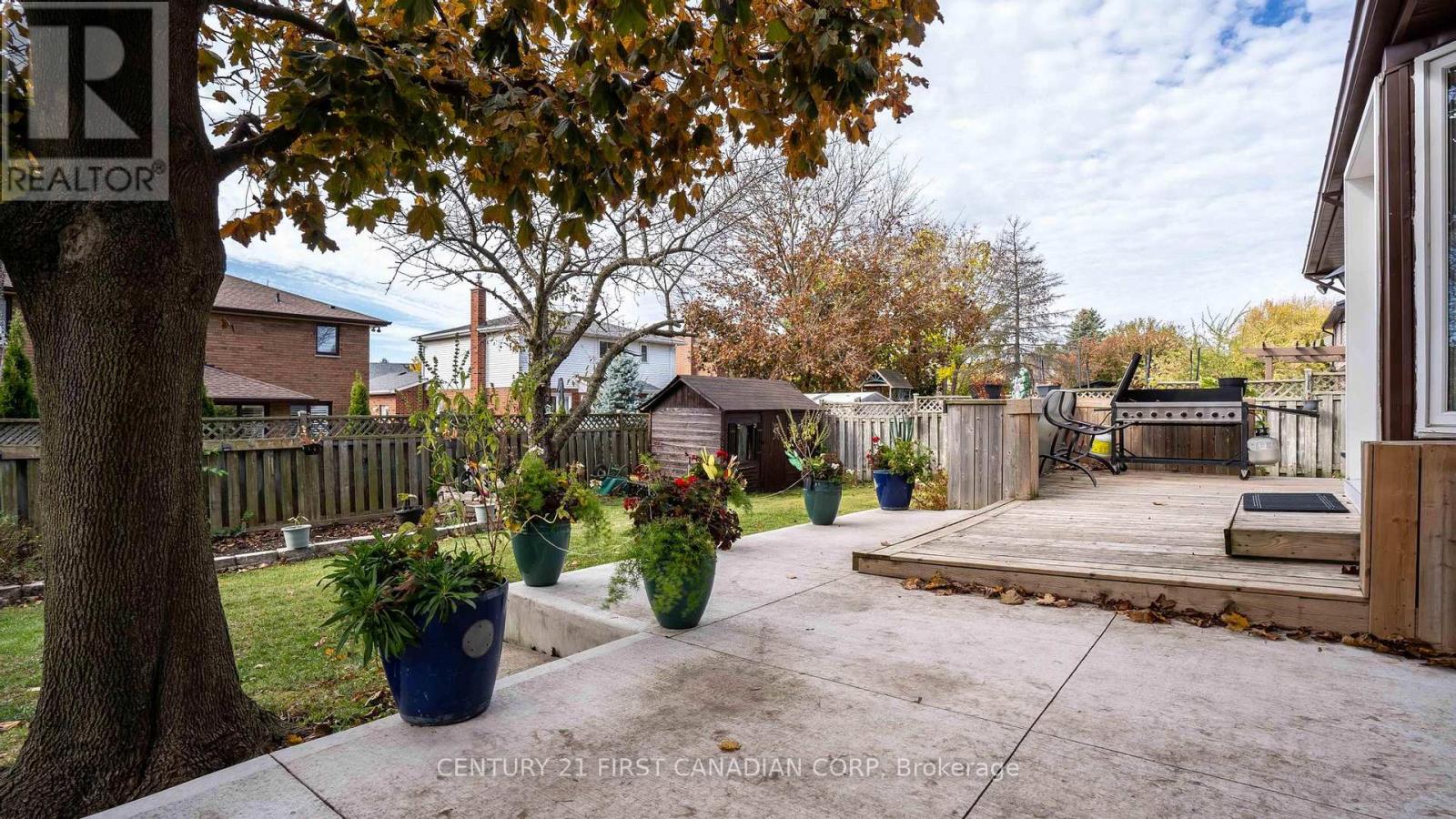 35 Hummingbird Crescent, London South, Ontario  N6J 4M3 - Photo 46 - X12513154