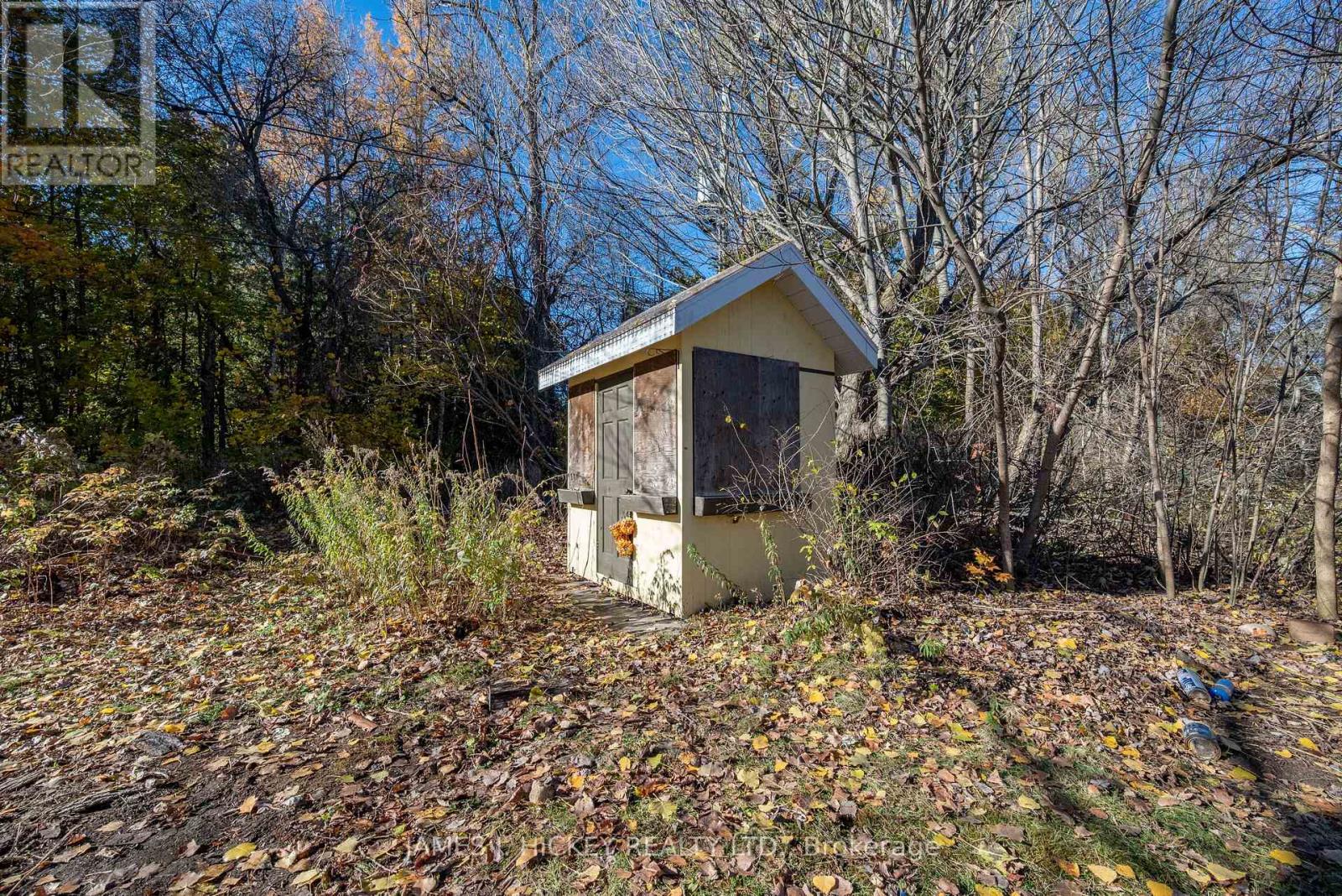 56 Beach Avenue, Deep River, Ontario K0J 1P0 - Photo 29 - X12513076