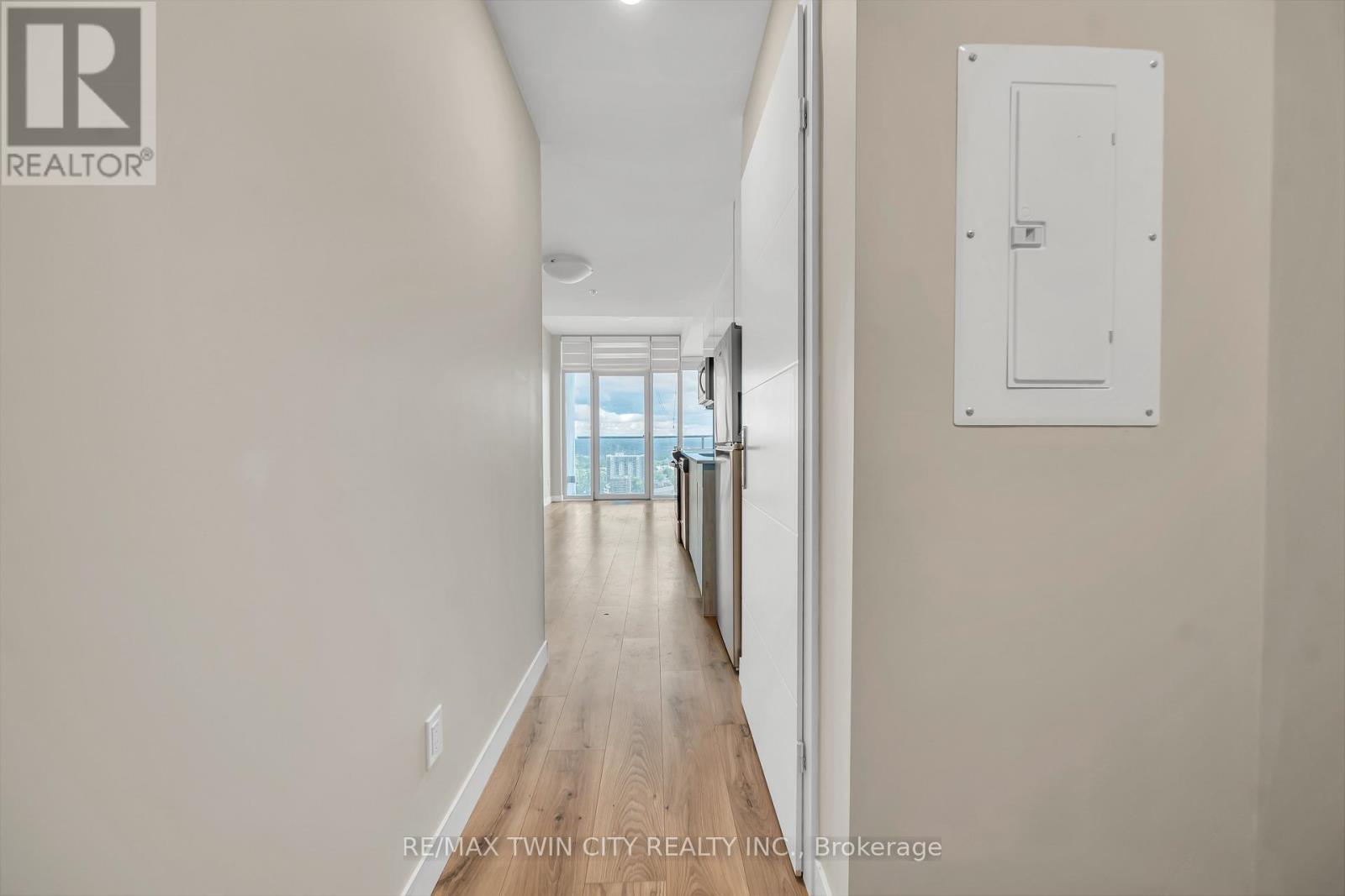 2404 - 60 Frederick Street, Kitchener, Ontario  N2H 0C7 - Photo 8 - X12512770