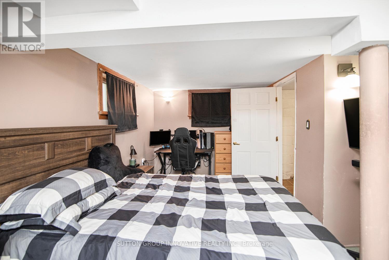 22 Mahony Avenue, Hamilton, Ontario  L8H 3C4 - Photo 21 - X12512874