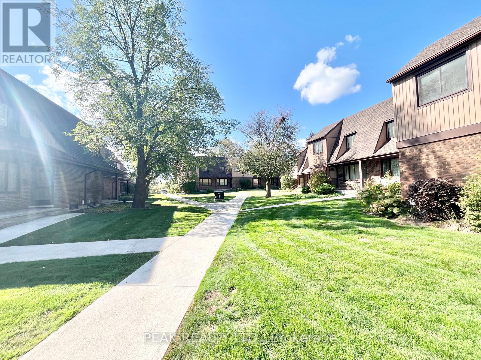 8 - 279 Sandowne Drive, Waterloo, Ontario  N2K 2C1 - Photo 2 - X12512992