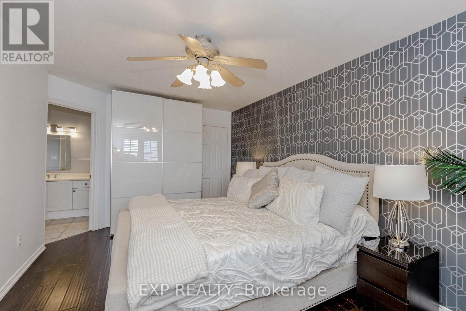 32 Vineberg Drive, Hamilton, Ontario  L9B 2P6 - Photo 21 - X12513010