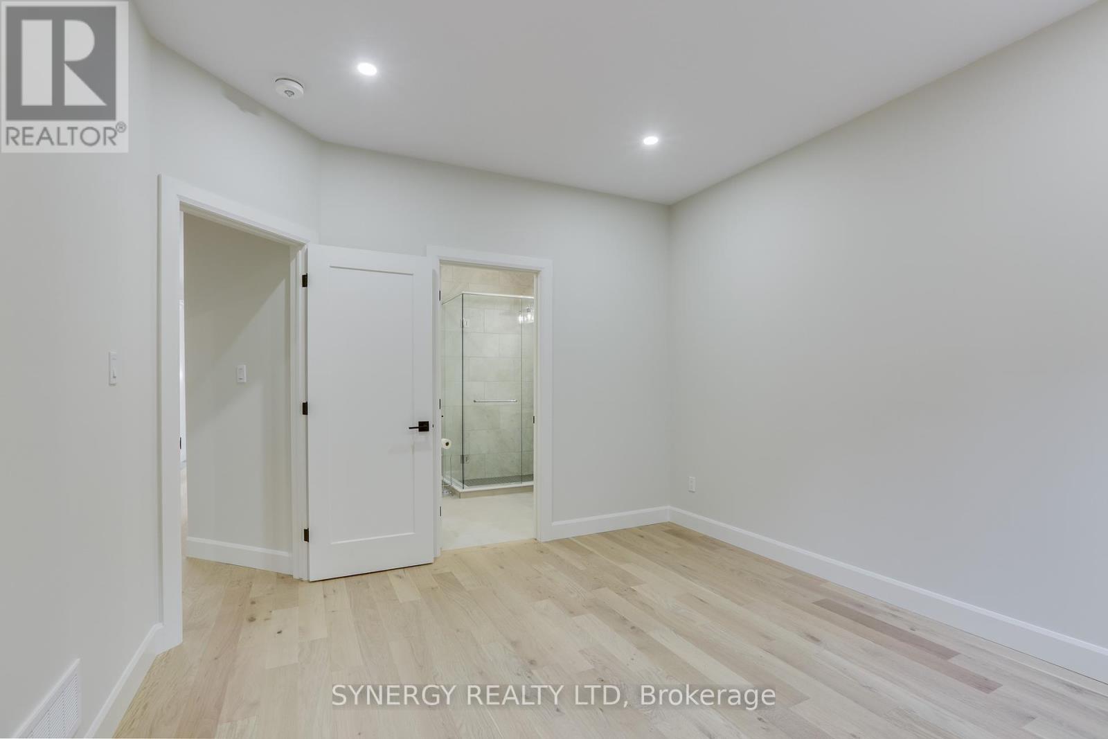 5 Haddon Lane, Strathroy-Caradoc, Ontario N7G 0B9 - Photo 16 - X12322889