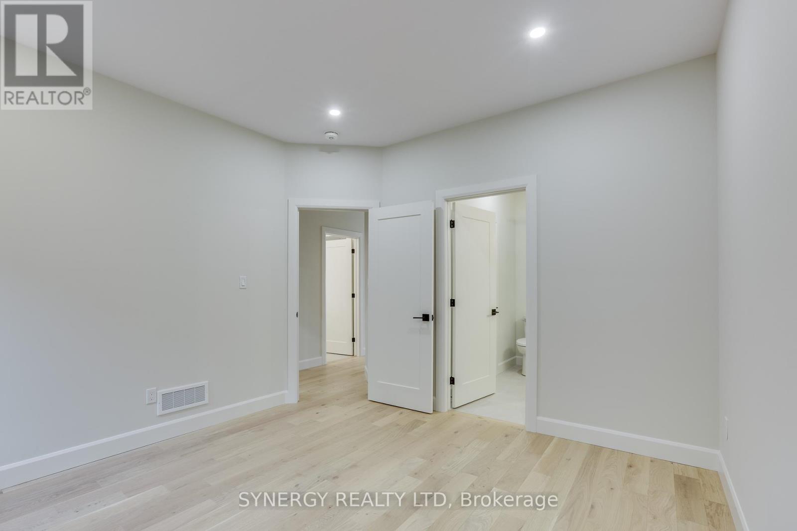 5 Haddon Lane, Strathroy-Caradoc, Ontario N7G 0B9 - Photo 17 - X12322889