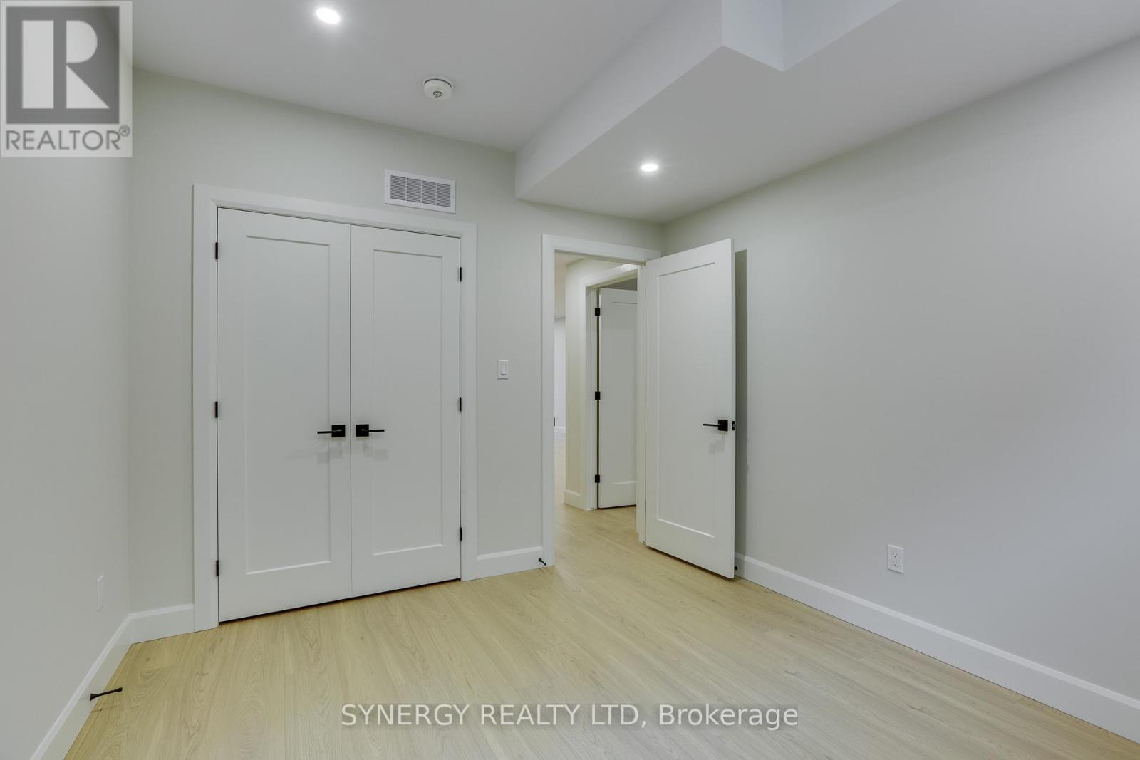 5 Haddon Lane, Strathroy-Caradoc, Ontario N7G 0B9 - Photo 30 - X12322889