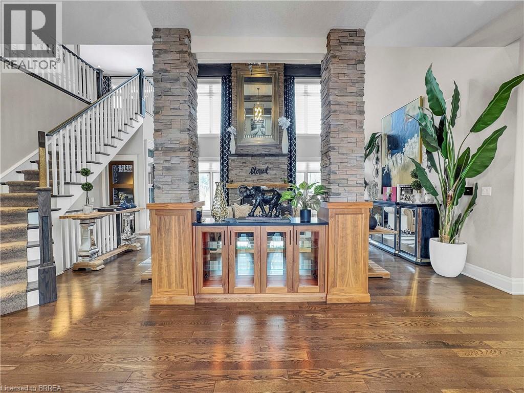 16 Westlake Boulevard, Brantford, Ontario  N3T 5L6 - Photo 4 - 40699226