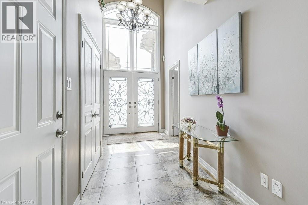 33 Lockman Drive, Ancaster, Ontario  L9K 0B9 - Photo 3 - 40785853