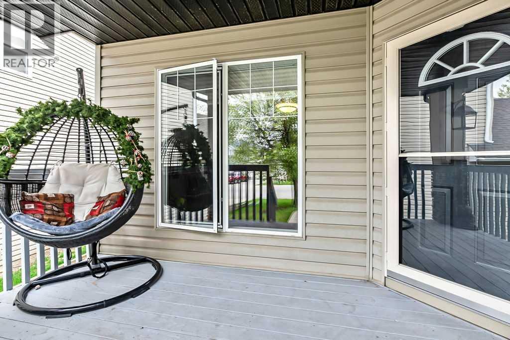 Property at 83 Crystalridge Close image 4