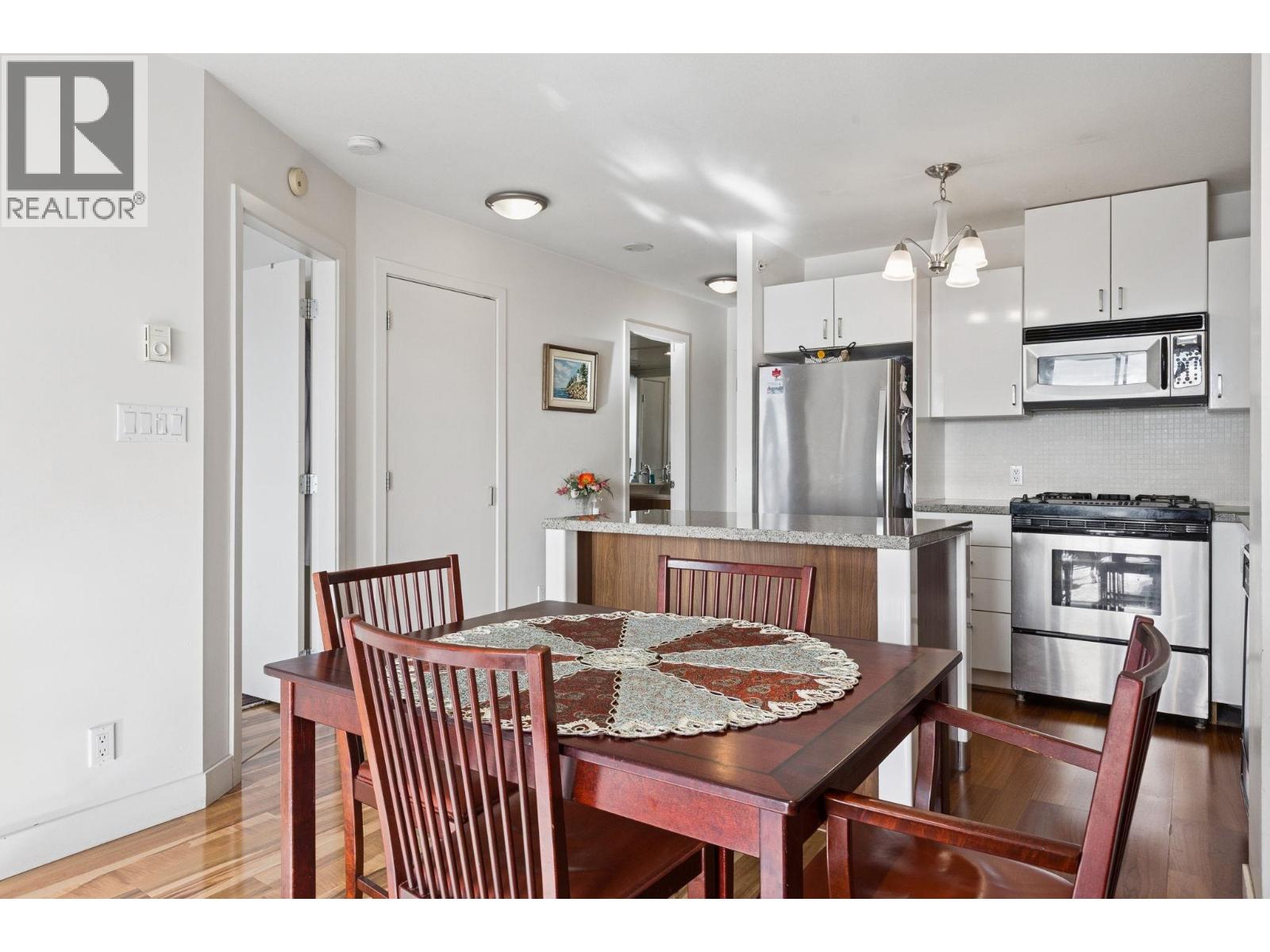 810 175 W 1st Street, North Vancouver, British Columbia  V7M 3N9 - Photo 10 - R3062342