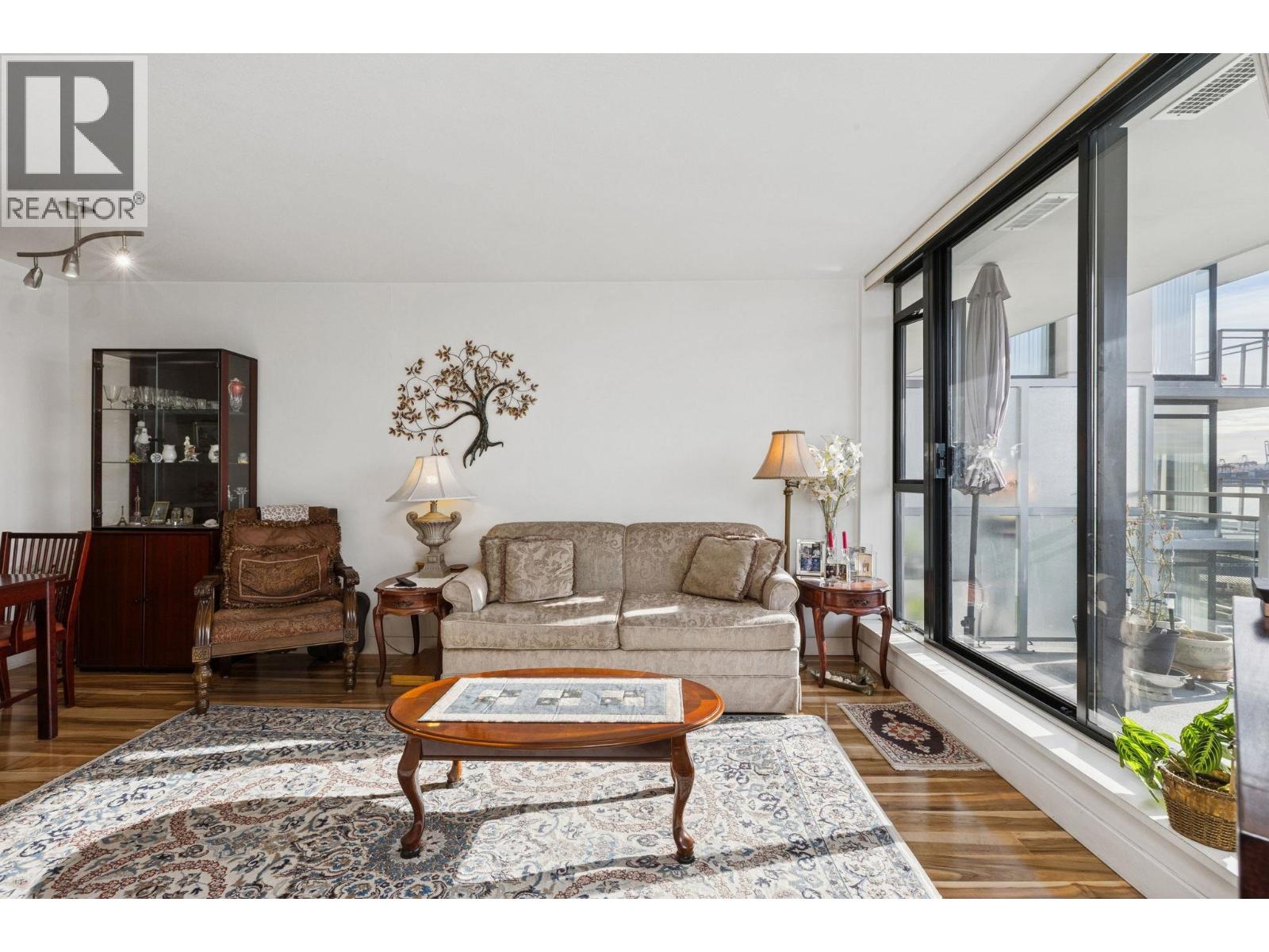 810 175 W 1st Street, North Vancouver, British Columbia  V7M 3N9 - Photo 5 - R3062342