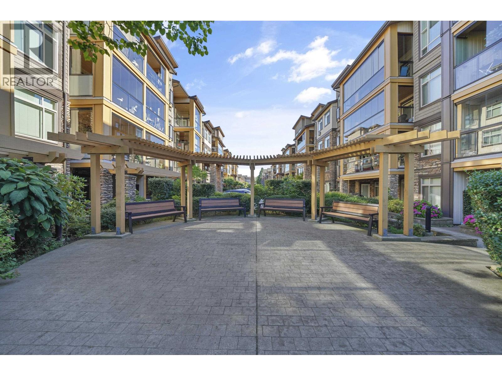 111 12635 190a Street, Pitt Meadows, British Columbia  V3Y 0E8 - Photo 2 - R3064999