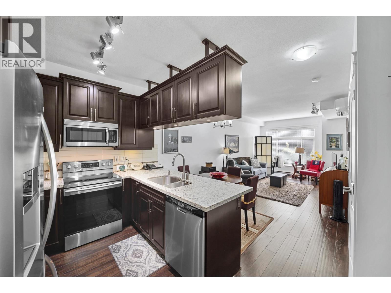 111 12635 190a Street, Pitt Meadows, British Columbia  V3Y 0E8 - Photo 5 - R3064999