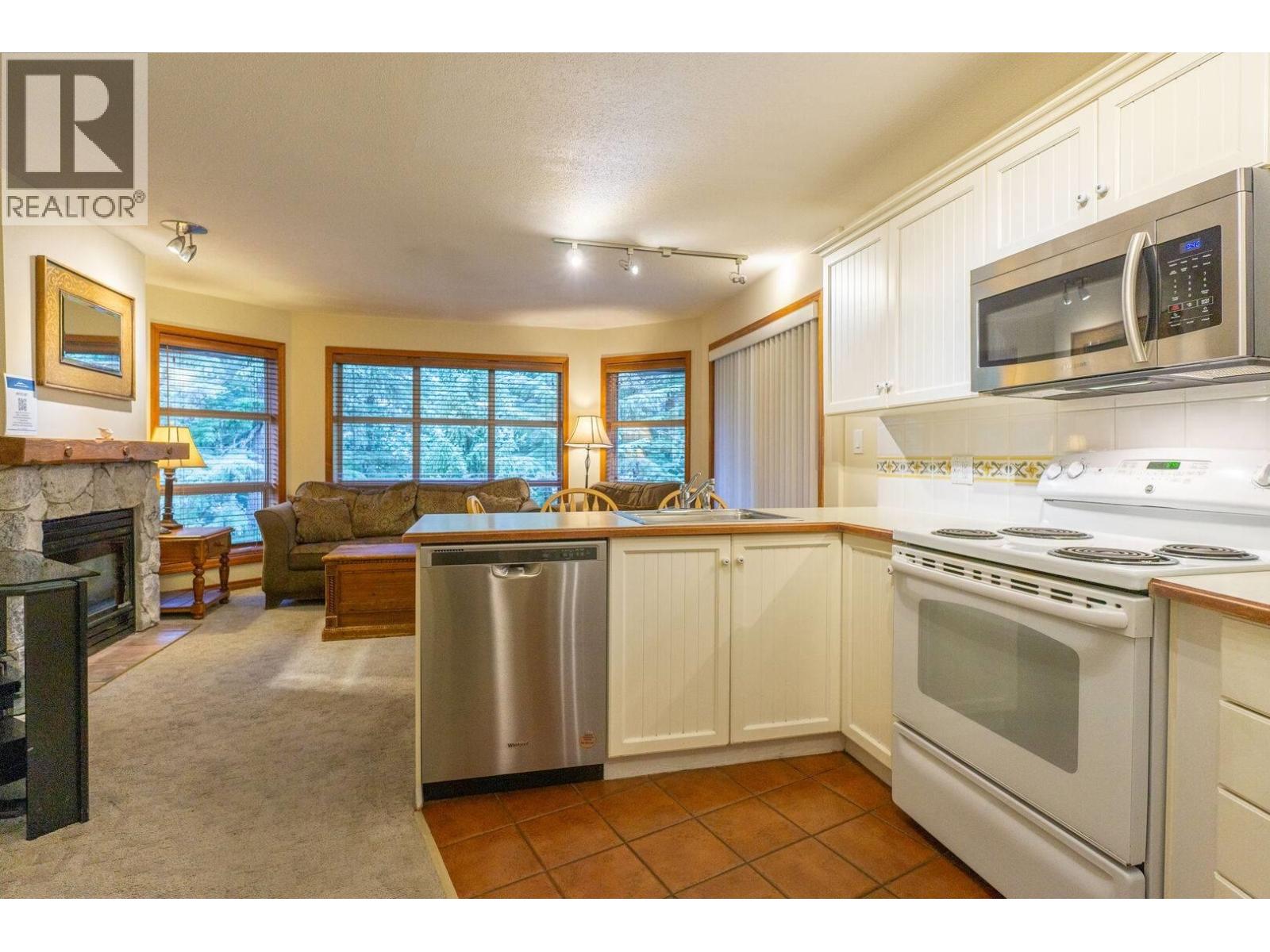 427 4800 Spearhead Drive, Whistler, British Columbia  V8E 1G1 - Photo 6 - R3065024