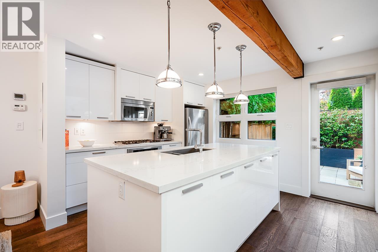 1915 Templeton Drive, Vancouver, British Columbia  V5N 4V9 - Photo 12 - R3065026