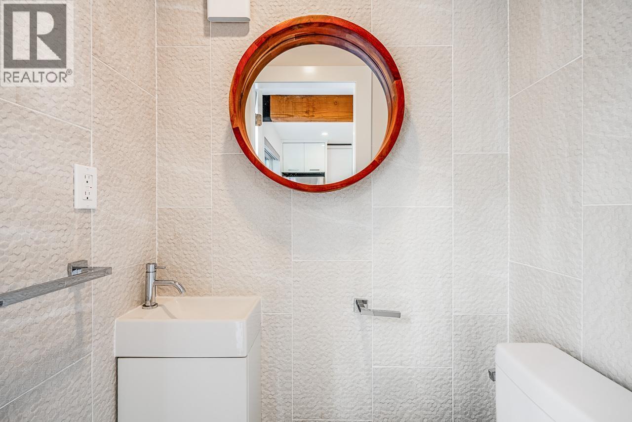 1915 Templeton Drive, Vancouver, British Columbia  V5N 4V9 - Photo 17 - R3065026