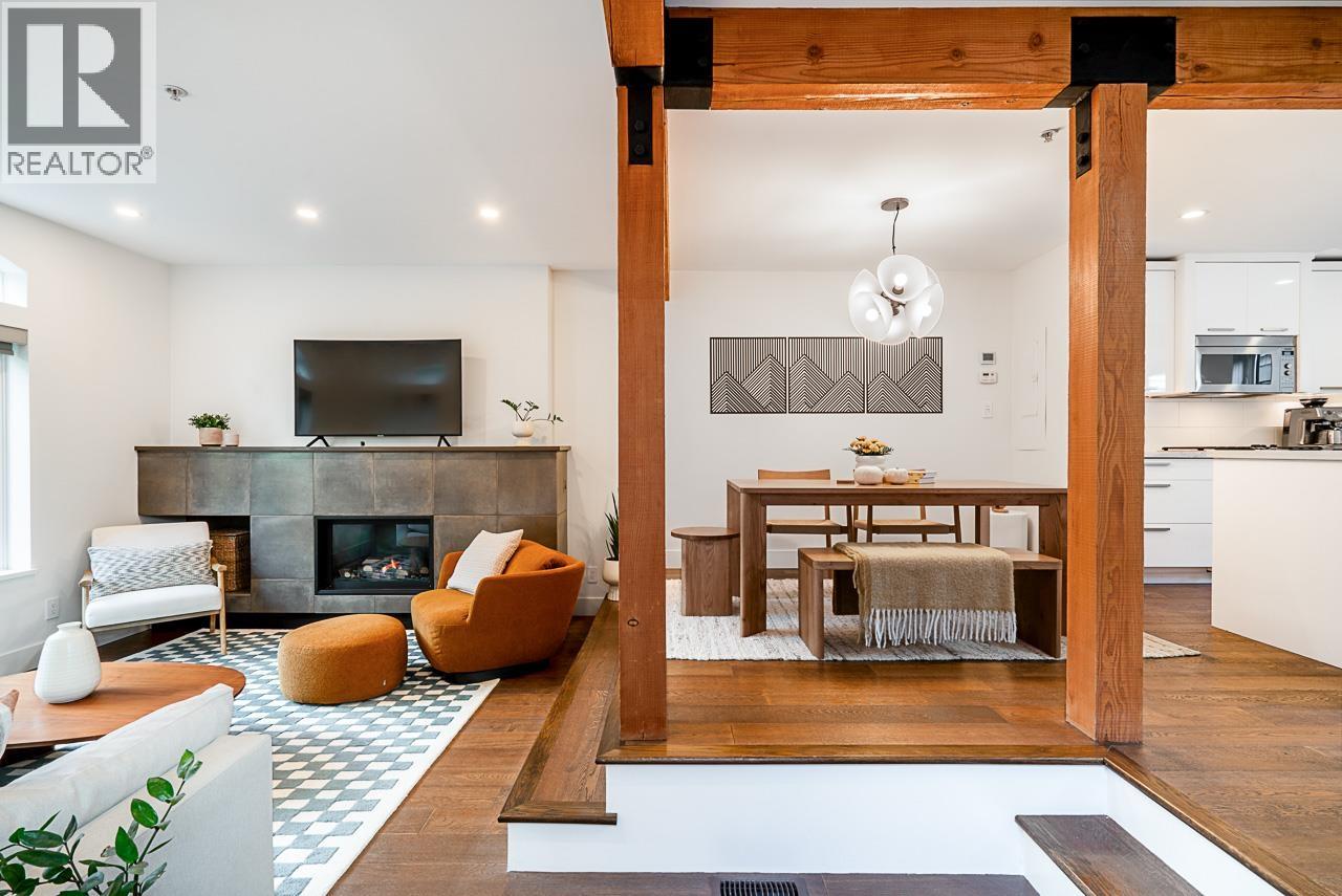 1915 Templeton Drive, Vancouver, British Columbia  V5N 4V9 - Photo 3 - R3065026