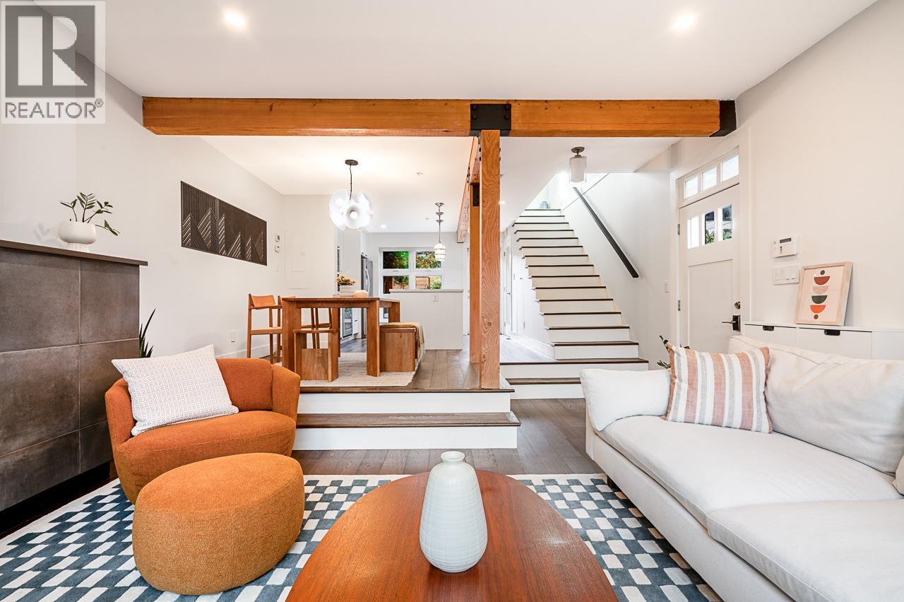 1915 Templeton Drive, Vancouver, British Columbia  V5N 4V9 - Photo 8 - R3065026