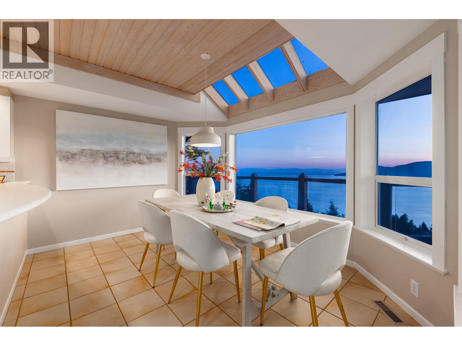 5433 Monte Bre Place, West Vancouver, British Columbia V7W 3A8 - Photo 13 - R3065035