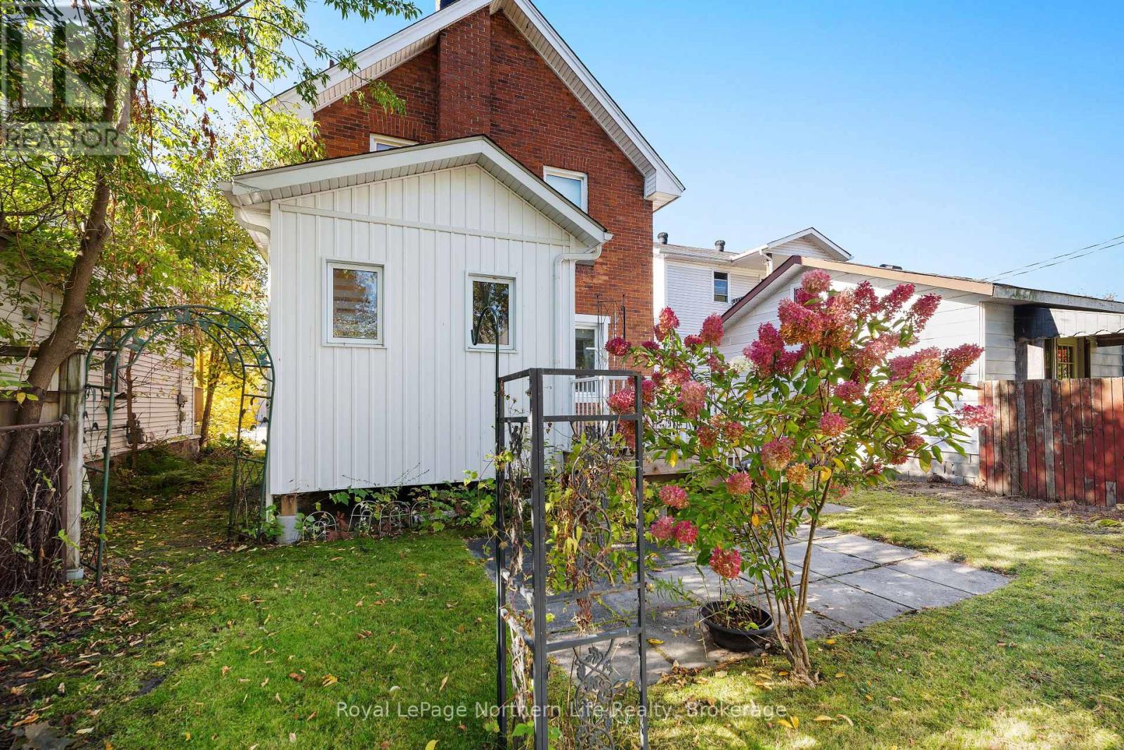 986 Main Street W, North Bay, Ontario  P1B 2W1 - Photo 37 - X12504886