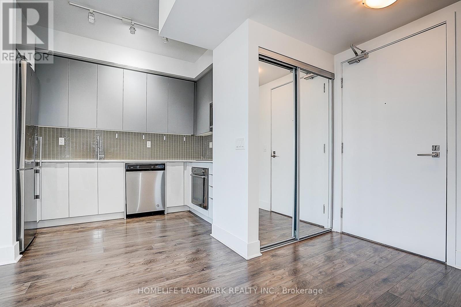 1804 - 2916 Highway 7, Vaughan, Ontario L4K 0K6 - Photo 11 - N12445640