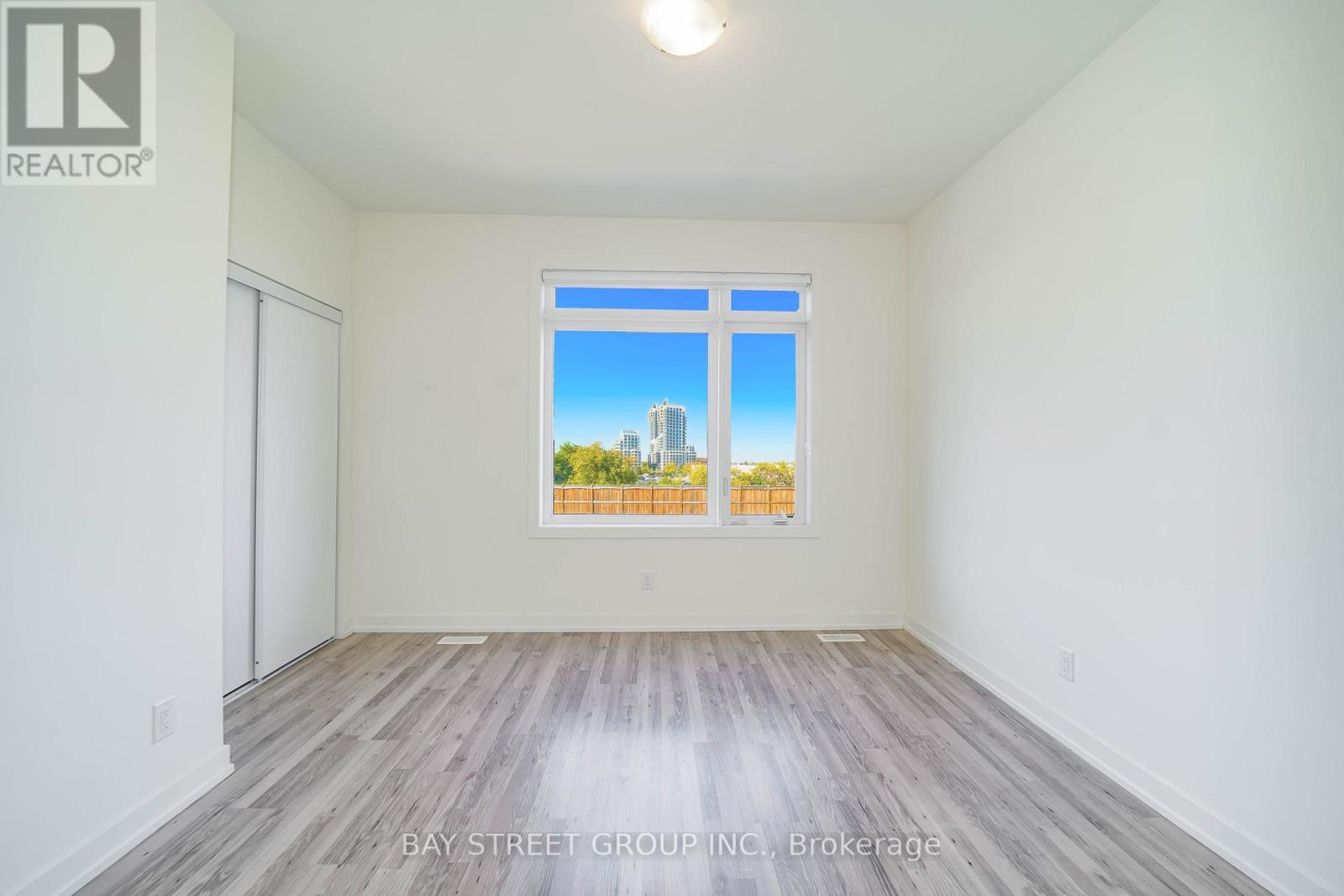 10 - 370 Red Maple Road, Richmond Hill, Ontario  L4C 5T4 - Photo 43 - N12446776