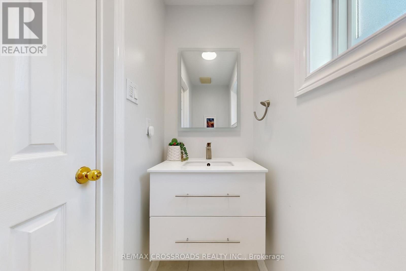 5424 Antrex Crescent, Mississauga, Ontario  L4Z 3T7 - Photo 11 - W12512316