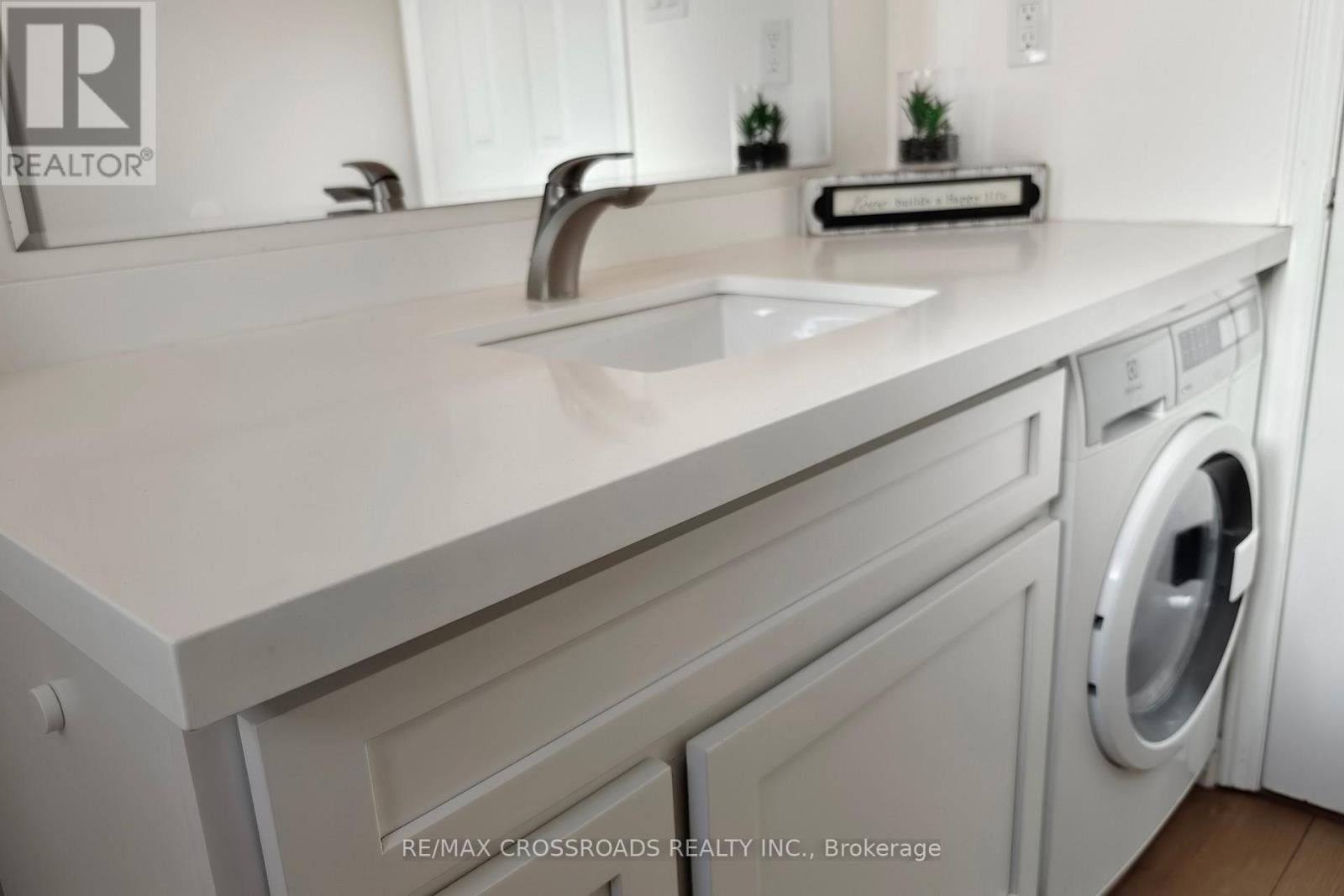 5424 Antrex Crescent, Mississauga, Ontario  L4Z 3T7 - Photo 31 - W12512316