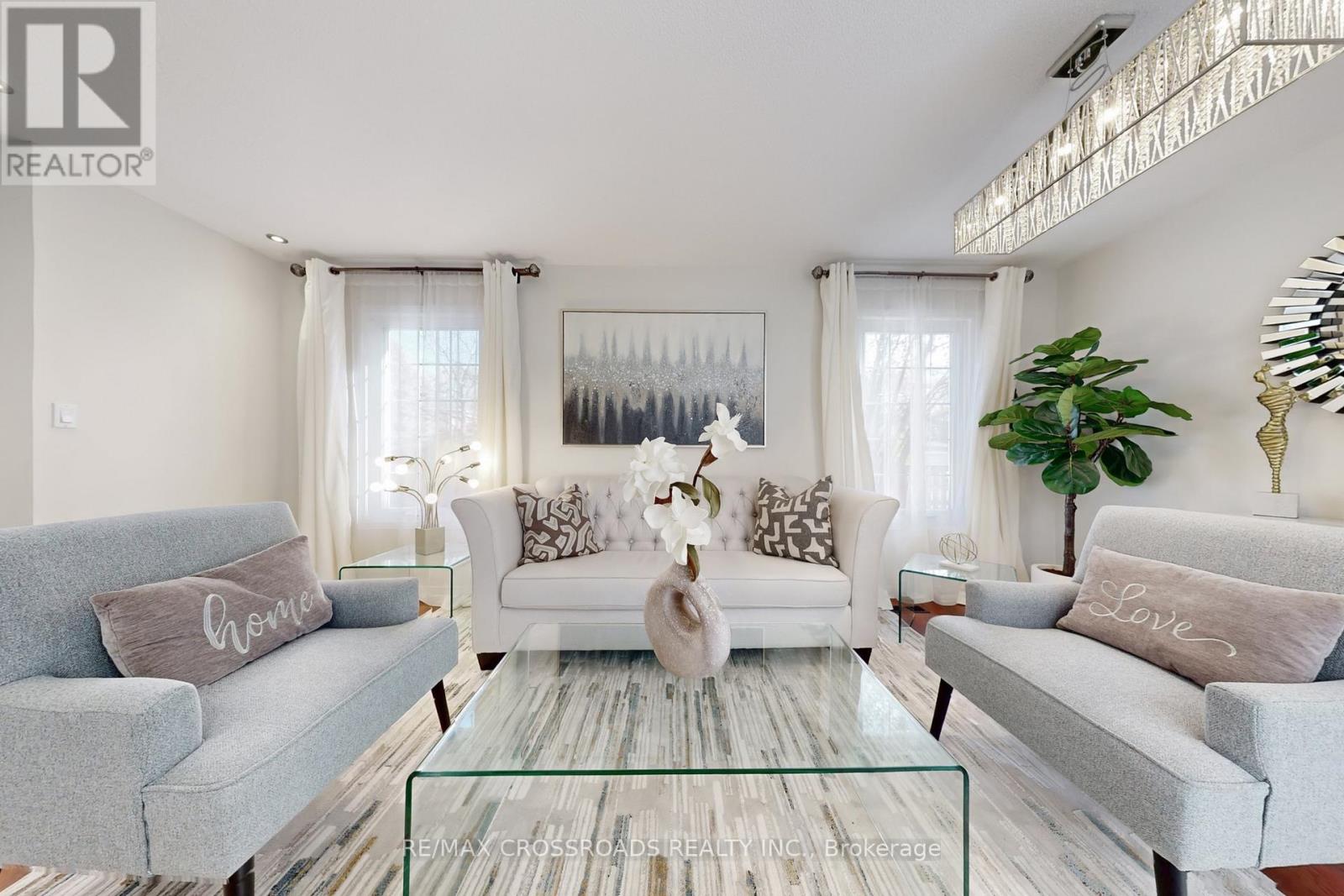 5424 Antrex Crescent, Mississauga, Ontario  L4Z 3T7 - Photo 3 - W12512316