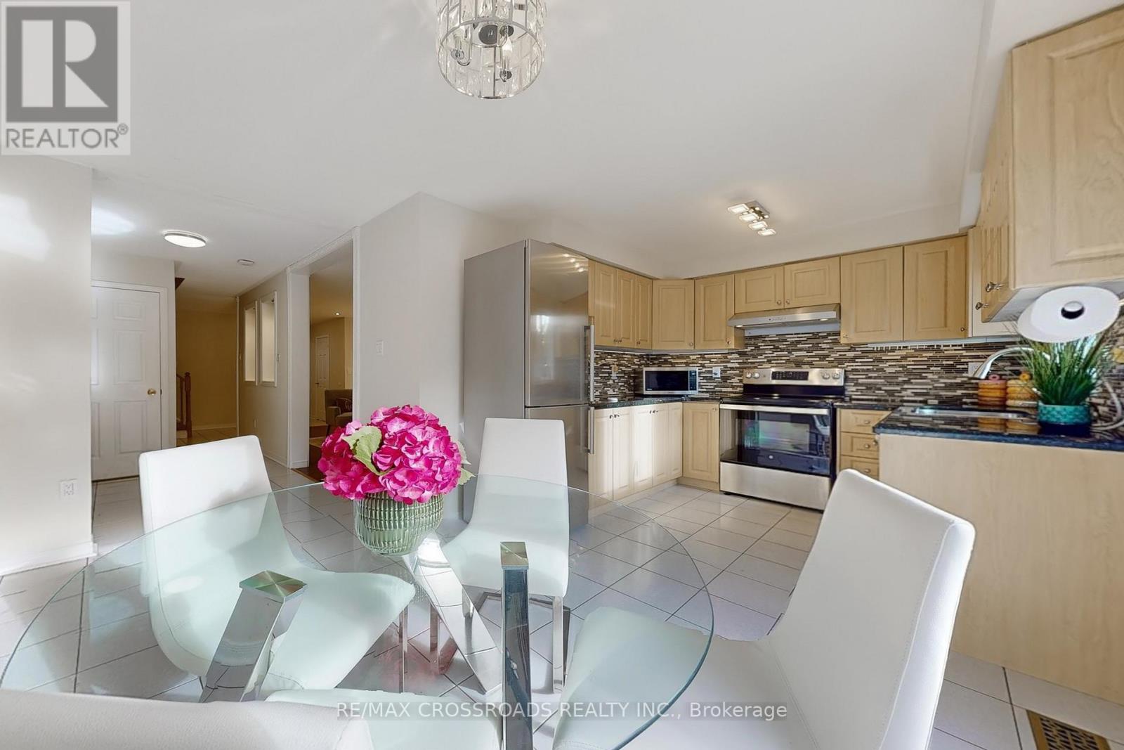 5424 Antrex Crescent, Mississauga, Ontario  L4Z 3T7 - Photo 10 - W12512316