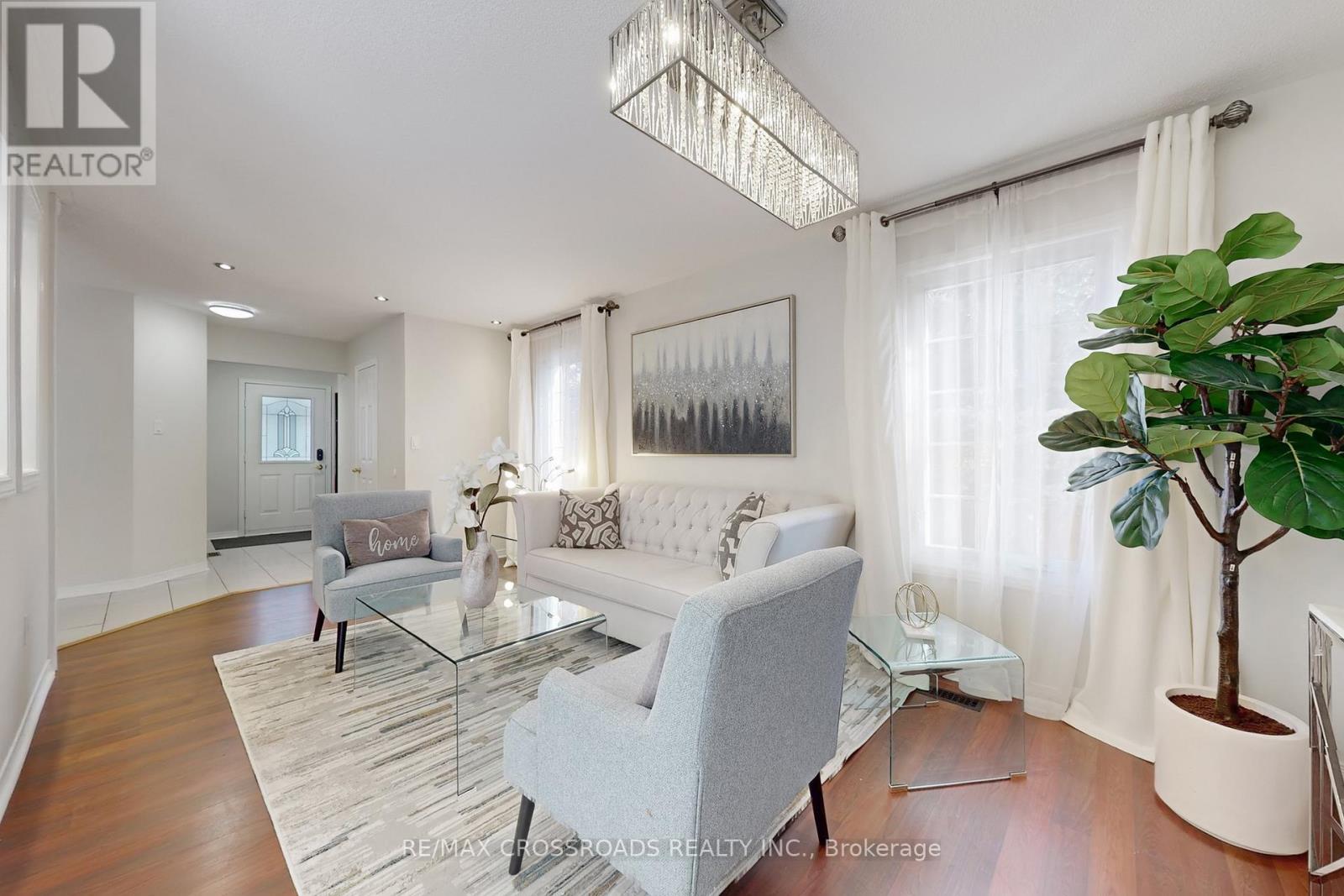 5424 Antrex Crescent, Mississauga, Ontario  L4Z 3T7 - Photo 2 - W12512316