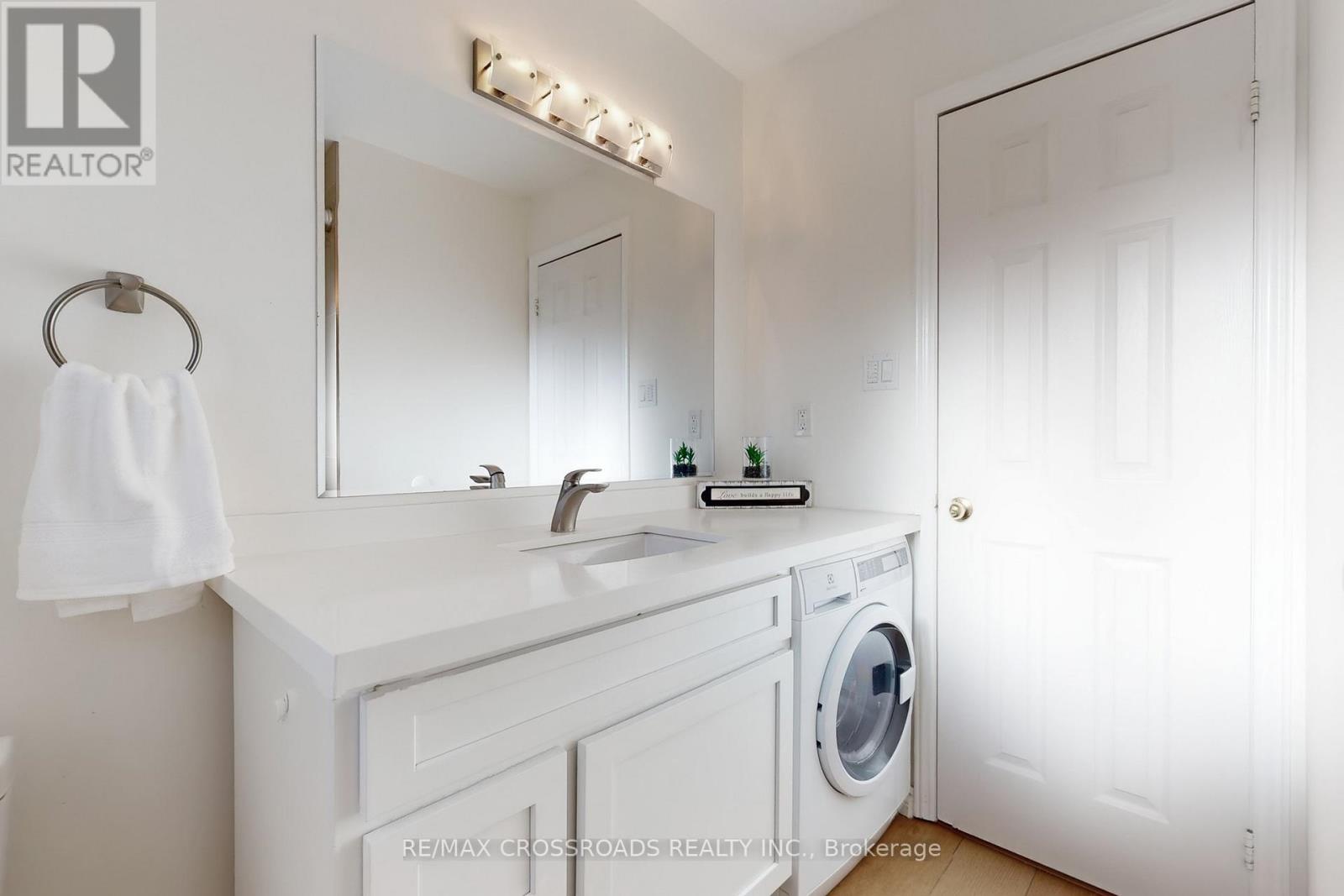 5424 Antrex Crescent, Mississauga, Ontario  L4Z 3T7 - Photo 30 - W12512316