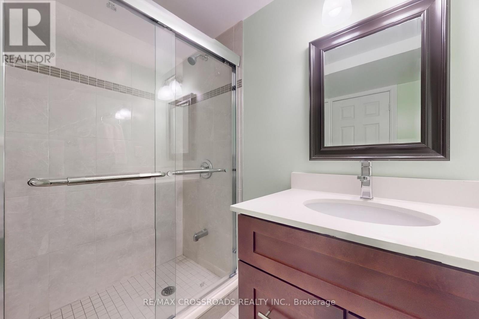 5424 Antrex Crescent, Mississauga, Ontario  L4Z 3T7 - Photo 38 - W12512316