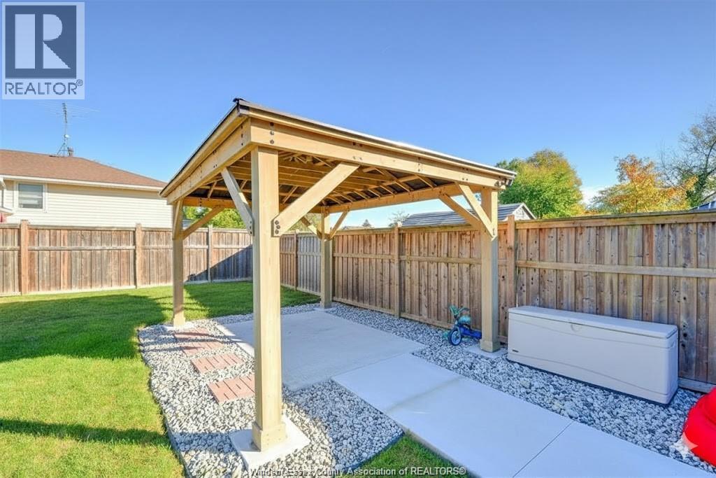 7 Venetian, Amherstburg, Ontario  N9V 2Z9 - Photo 4 - 25028049
