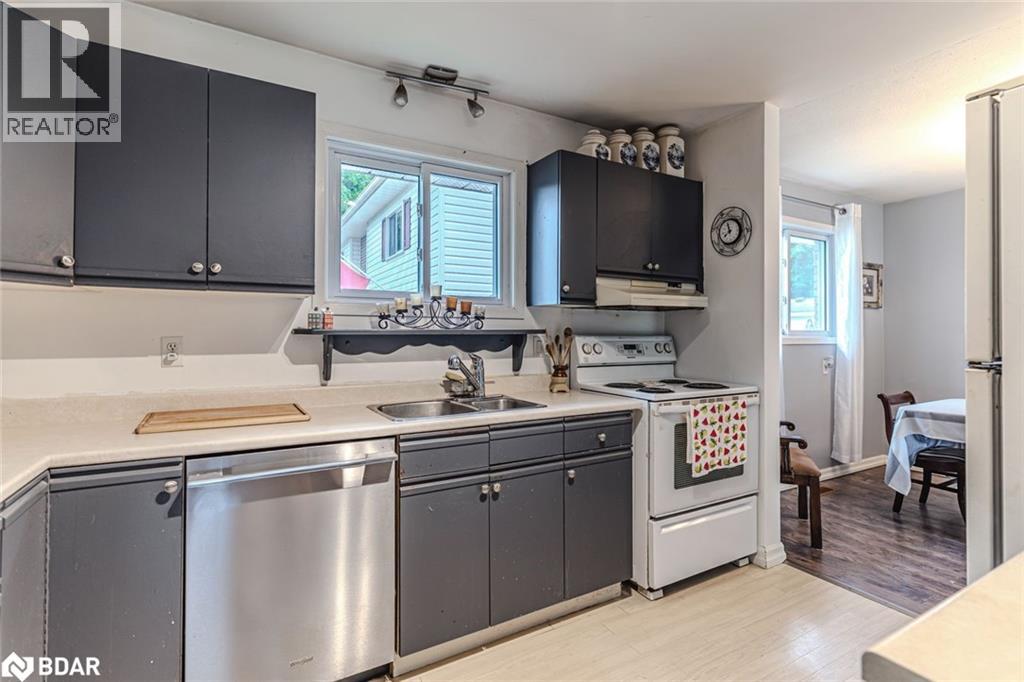 423 Mary St, Orillia, Ontario  L3V 3G5 - Photo 3 - 40773367