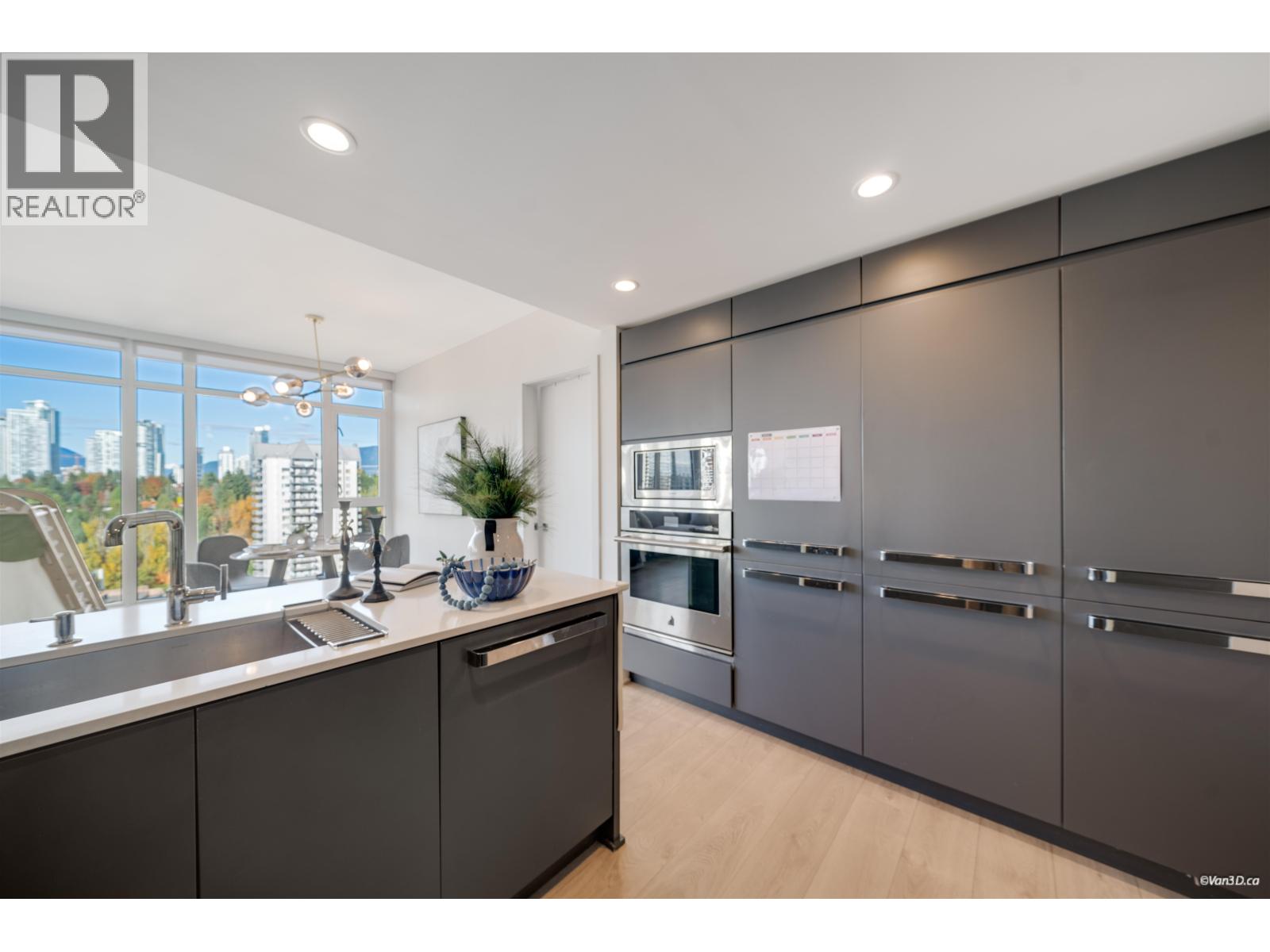 1710 450 Westview Street, Coquitlam, British Columbia  V3K 6C3 - Photo 9 - R3063772