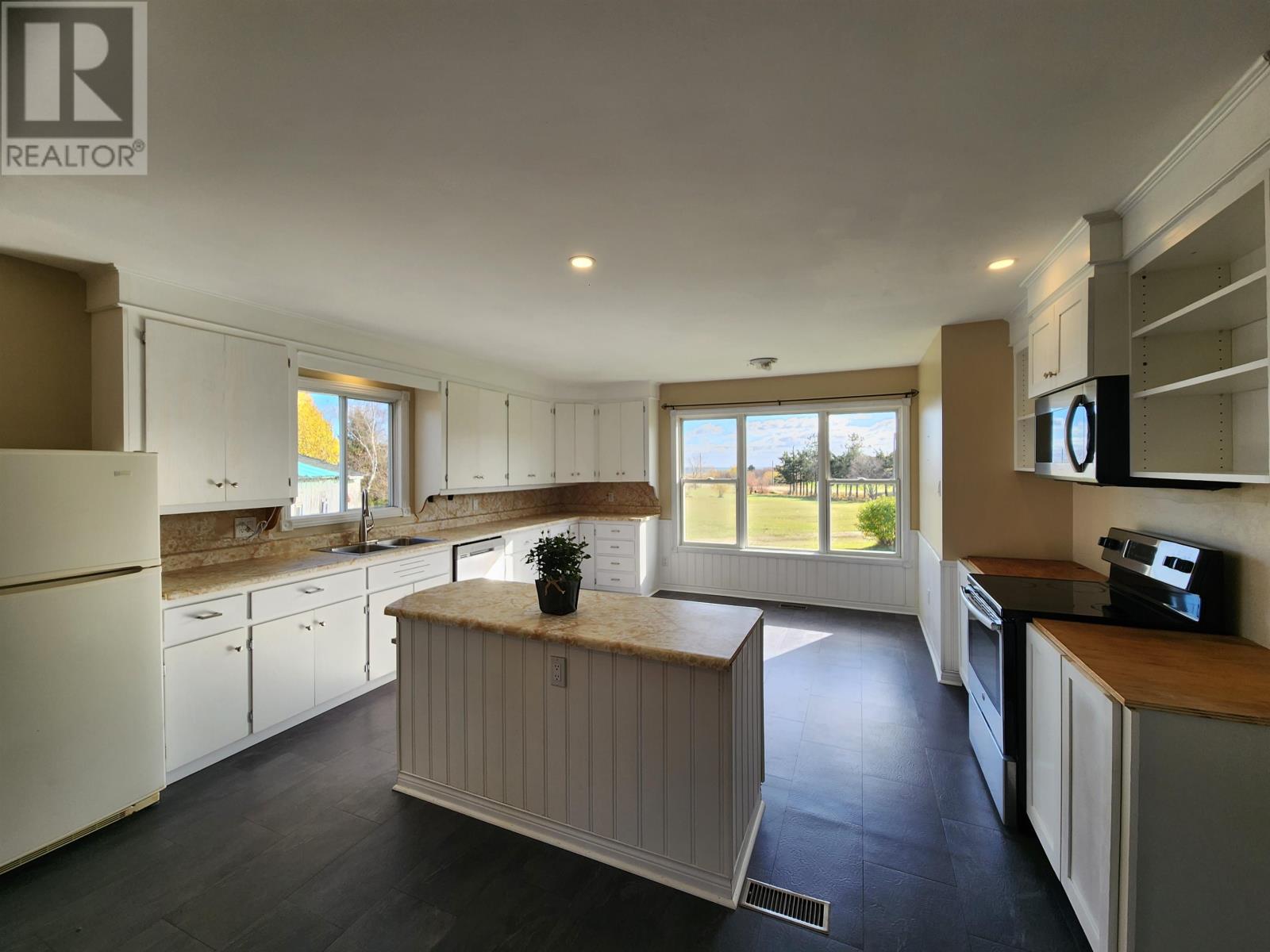 113 Poverty Beach Road, Murray Harbour North, Prince Edward Island  C0A 1R0 - Photo 11 - 202527342