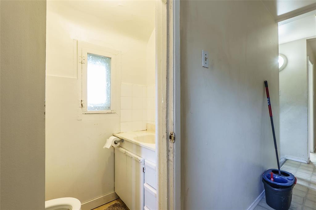 140 Barber Street, Winnipeg, Manitoba  R2W 3J7 - Photo 14 - 202527993