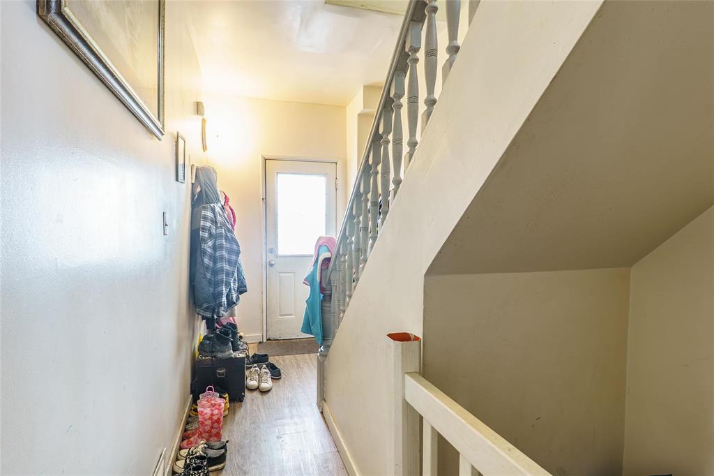140 Barber Street, Winnipeg, Manitoba  R2W 3J7 - Photo 3 - 202527993