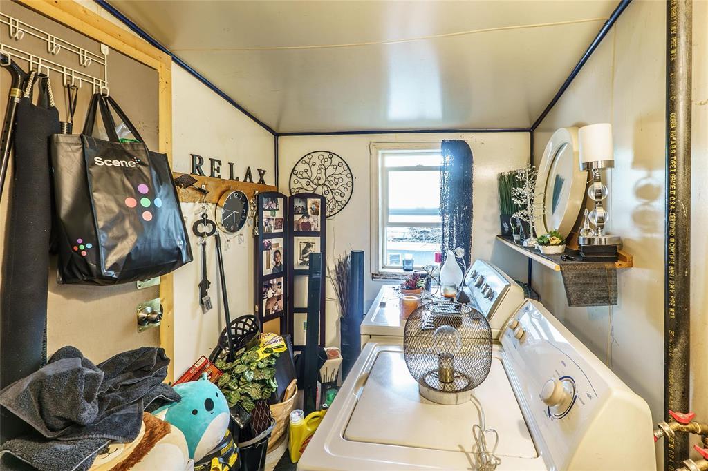 140 Barber Street, Winnipeg, Manitoba  R2W 3J7 - Photo 37 - 202527993