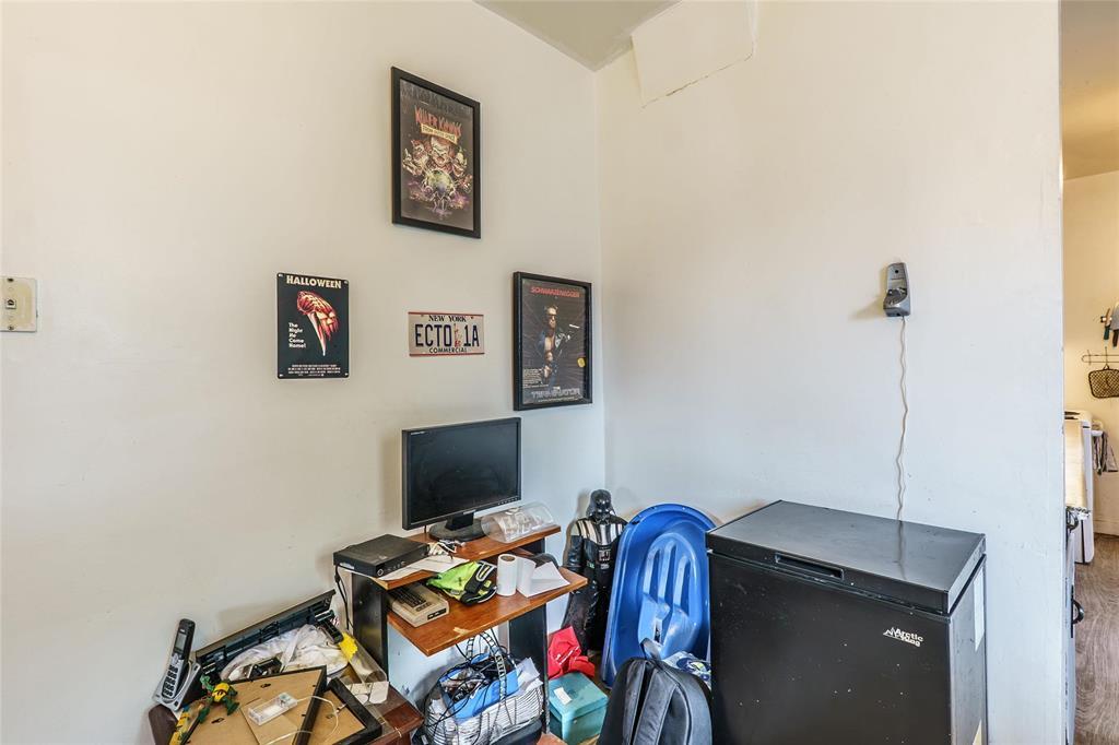 140 Barber Street, Winnipeg, Manitoba  R2W 3J7 - Photo 8 - 202527993