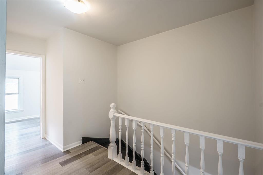 212 Austin Street N, Winnipeg, Manitoba  R2W 3M6 - Photo 11 - 202527994