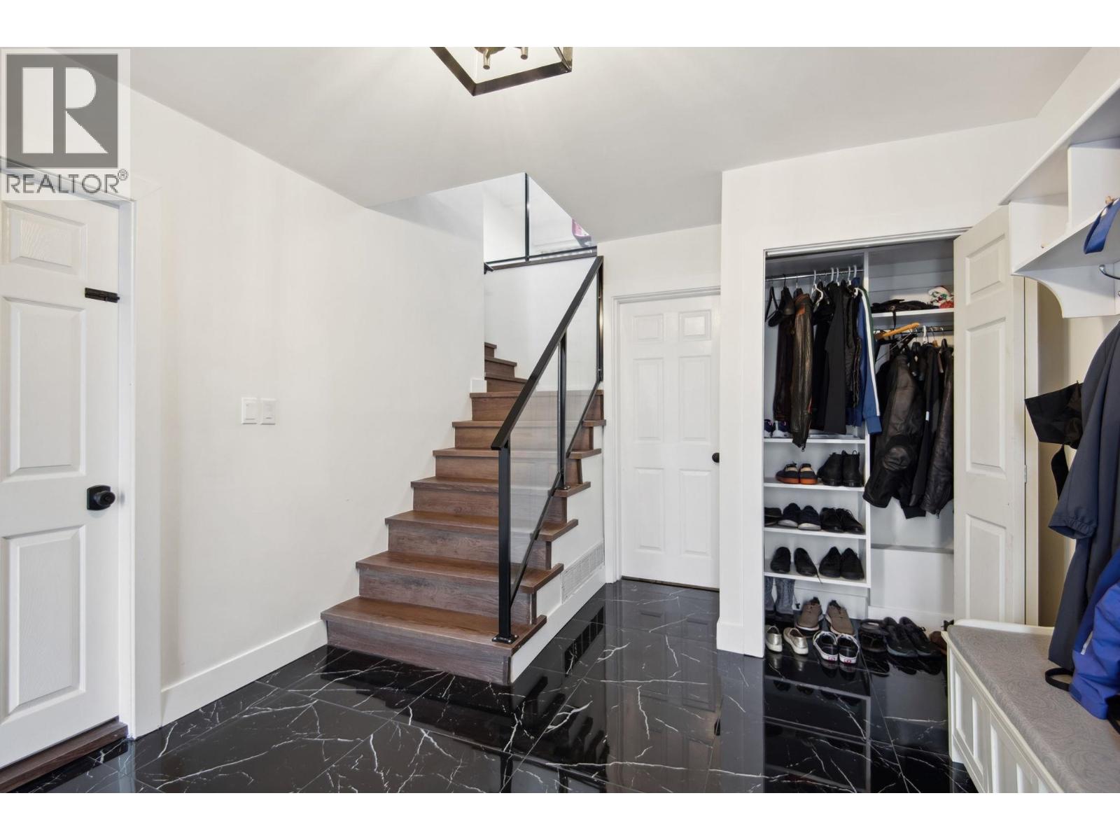 220 N Grosvenor Avenue, Burnaby, British Columbia  V5B 1J4 - Photo 18 - R3063848