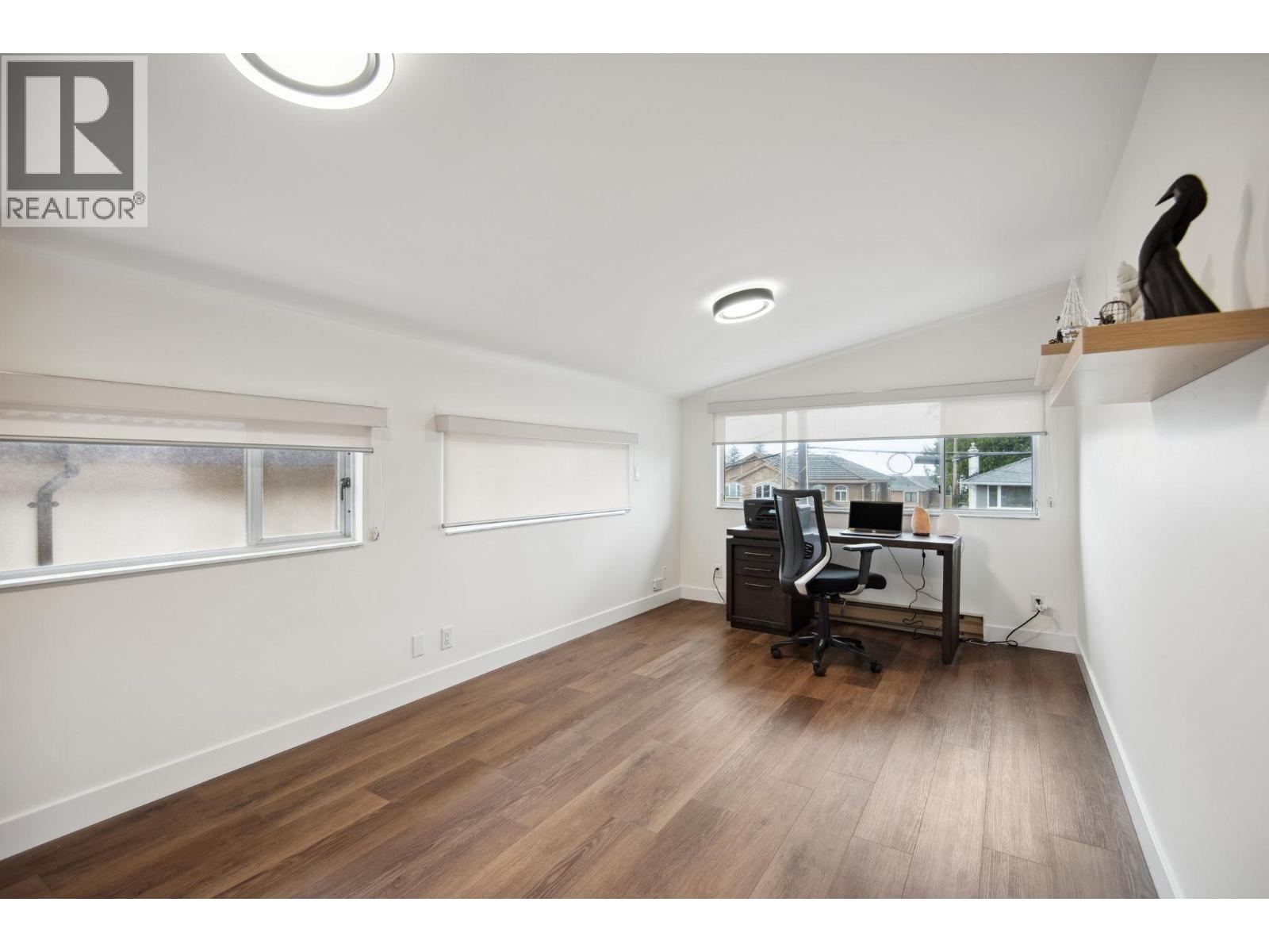 220 N Grosvenor Avenue, Burnaby, British Columbia  V5B 1J4 - Photo 17 - R3063848