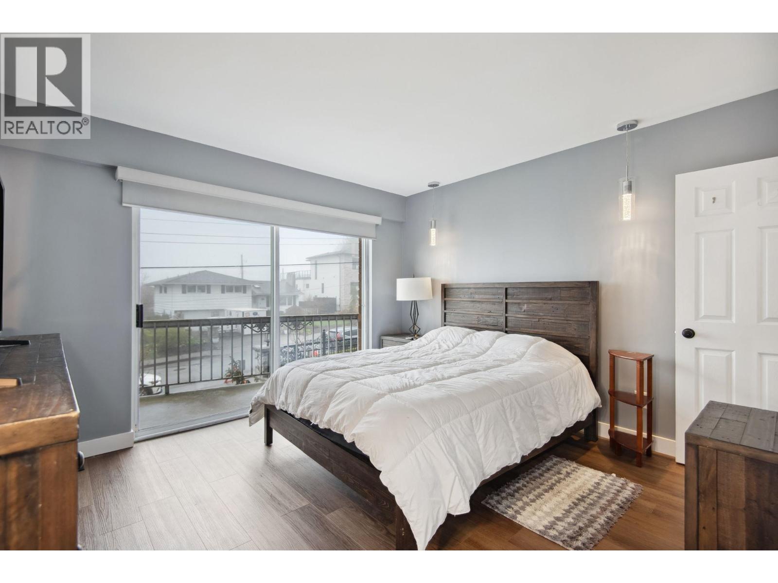 220 N Grosvenor Avenue, Burnaby, British Columbia  V5B 1J4 - Photo 8 - R3063848