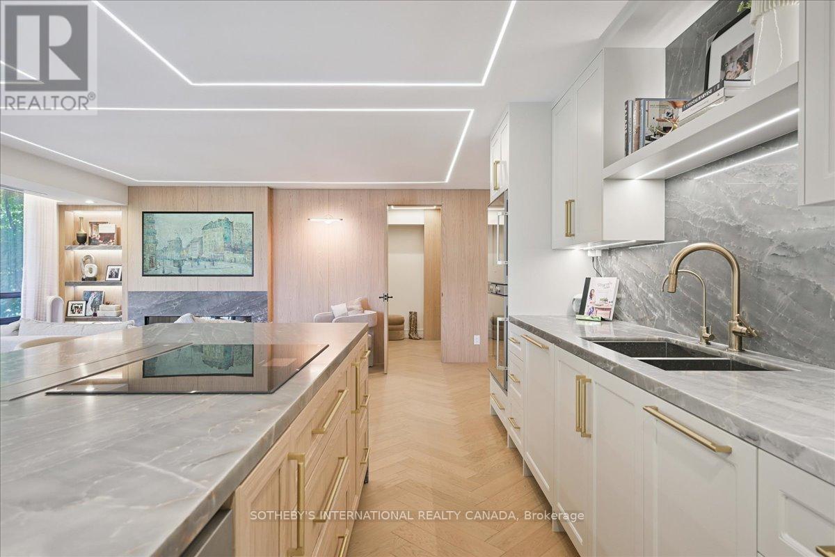 301 - 449 Walmer Road, Toronto, Ontario  M5P 2X9 - Photo 14 - C12313348