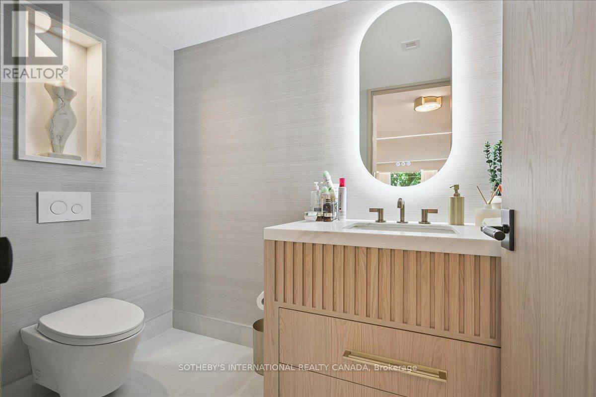 301 - 449 Walmer Road, Toronto, Ontario  M5P 2X9 - Photo 19 - C12313348