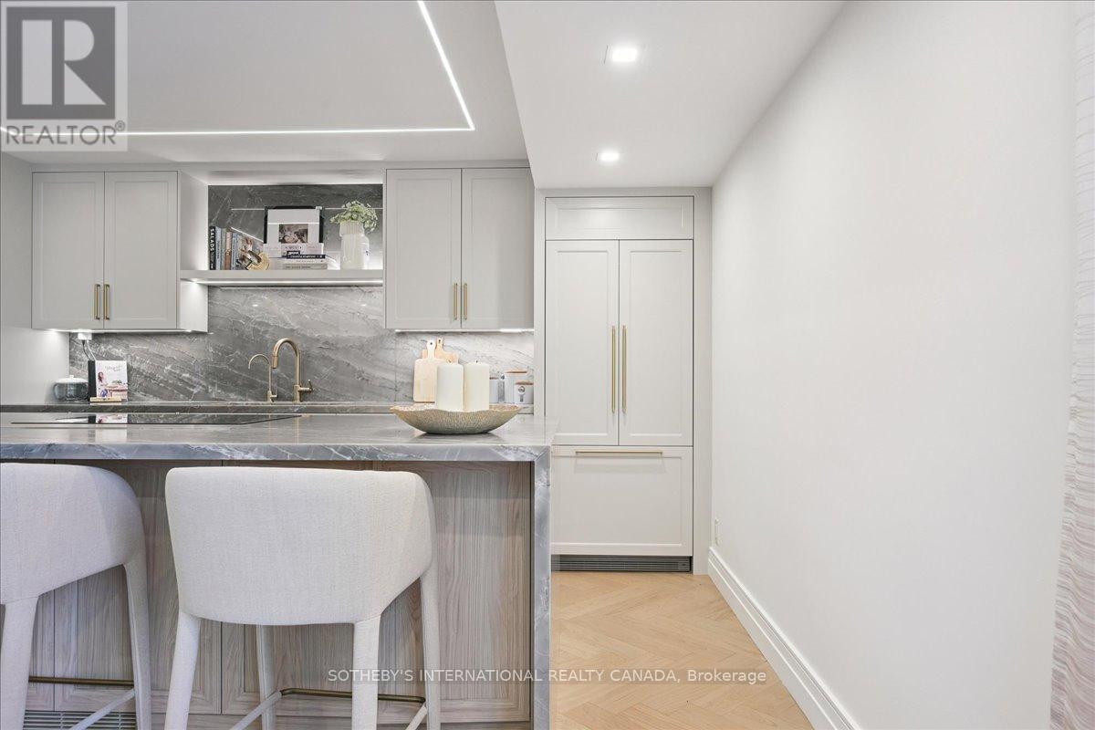 301 - 449 Walmer Road, Toronto, Ontario  M5P 2X9 - Photo 12 - C12313348