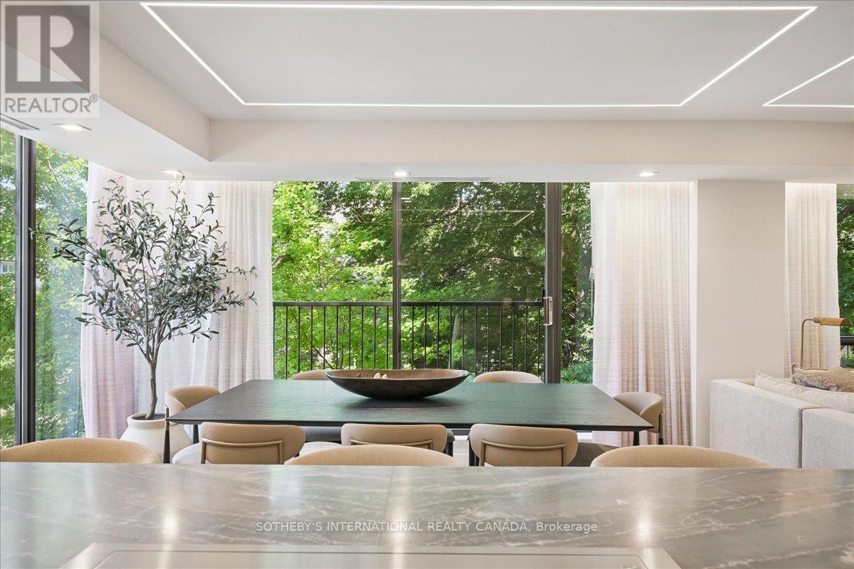 301 - 449 Walmer Road, Toronto, Ontario  M5P 2X9 - Photo 16 - C12313348