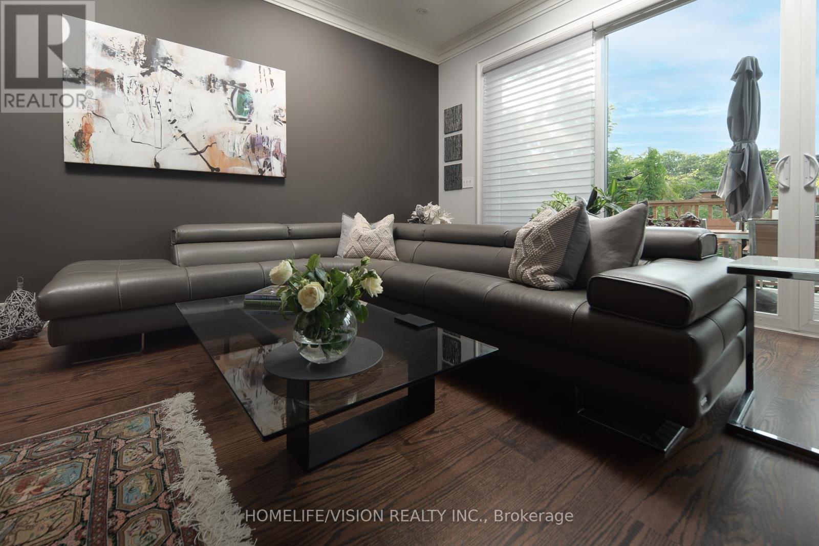 378 Manor Road E, Toronto, Ontario M4S 1S2 - Photo 9 - C12461383